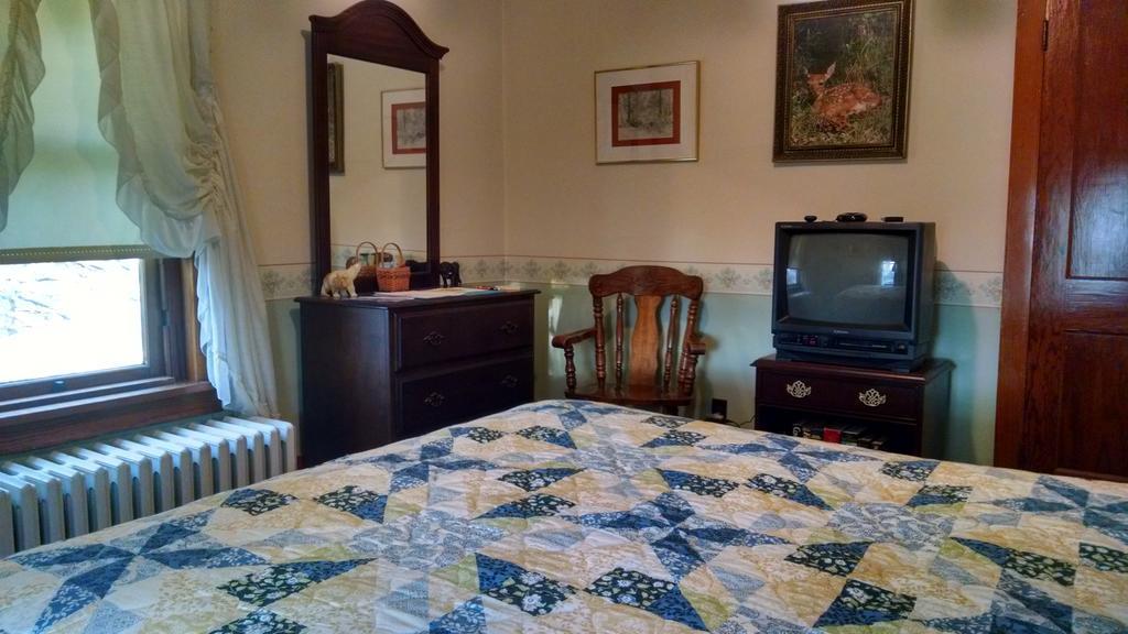 Fish & Loaves Bed And Breakfast Numidia Экстерьер фото