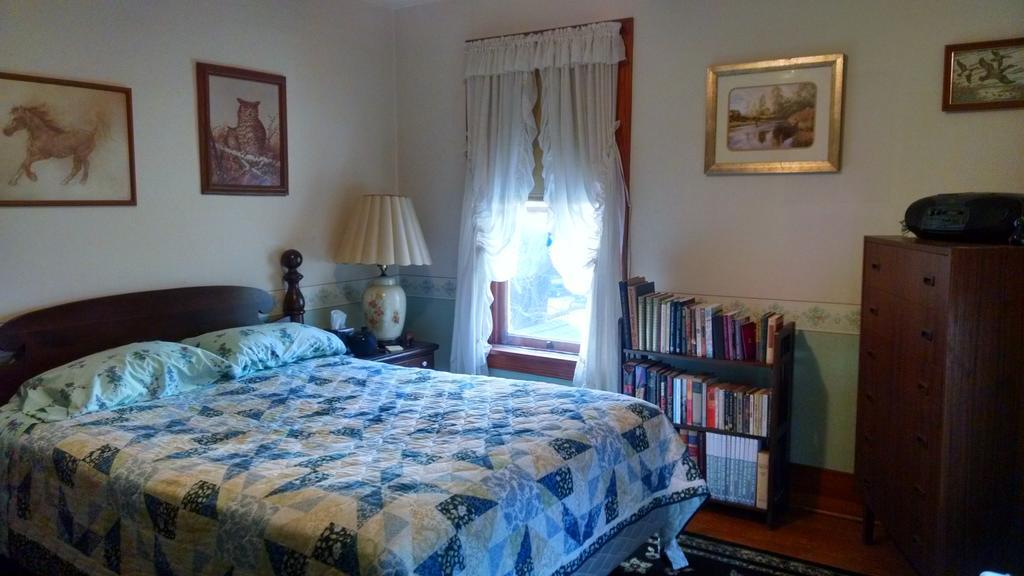 Fish & Loaves Bed And Breakfast Numidia Экстерьер фото