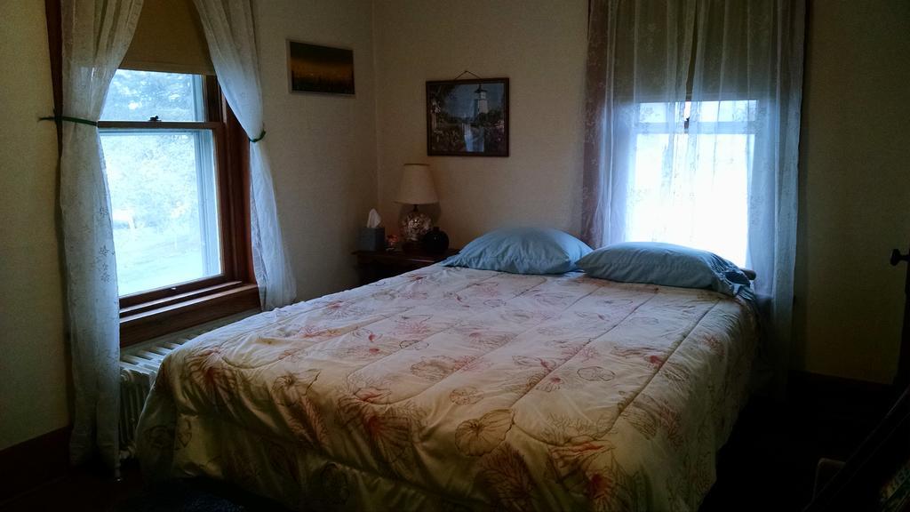 Fish & Loaves Bed And Breakfast Numidia Экстерьер фото