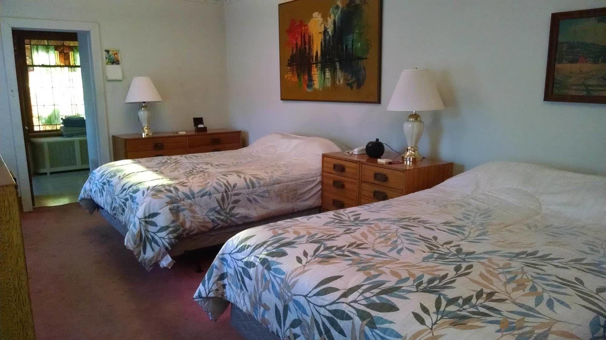 Fish & Loaves Bed And Breakfast Numidia Экстерьер фото